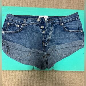 Jean shorts size 28
